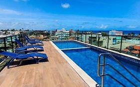 Flat com Rooftop à 100metros das Piscinas Naturais